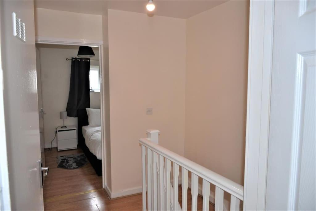 4 Bedroom House * Londra